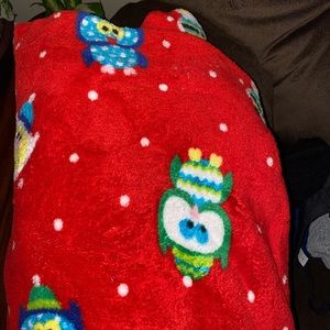owl in the snow throw blanket